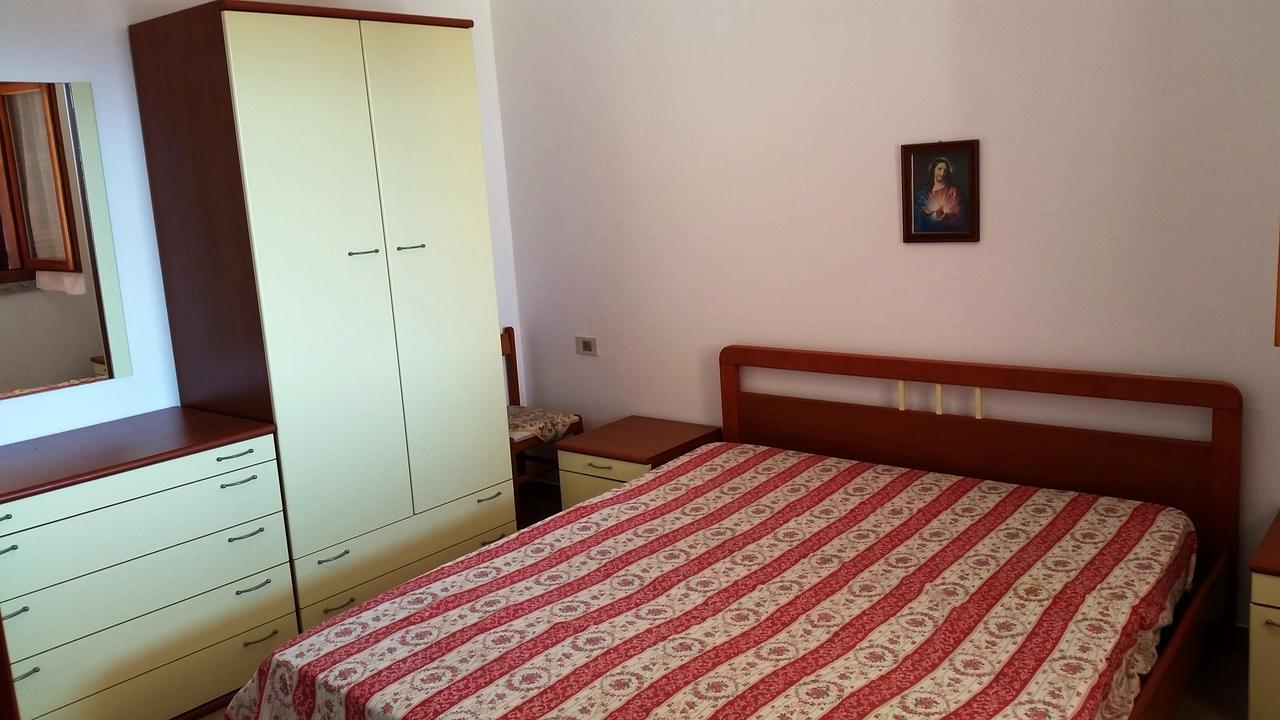 Verande Tanca Torre Isola Rossa Kültér fotó