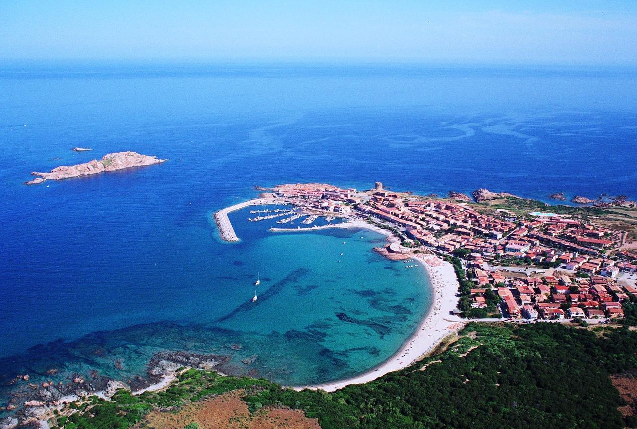 Verande Tanca Torre Isola Rossa Kültér fotó